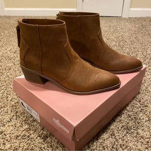 Women’s Fergalicious Ankle Bootie Size 8